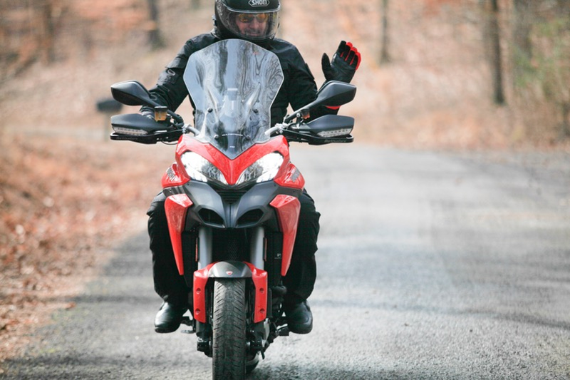 Illustration for article titled How To Make Motorcycling In The Cold Not Suck